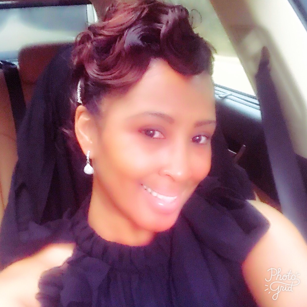 Meet your Posher, Jeannette